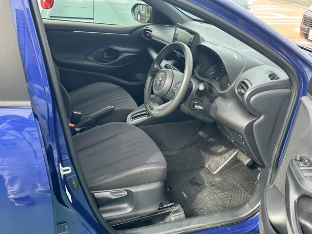 ヤリス(トヨタ)X中古車 12