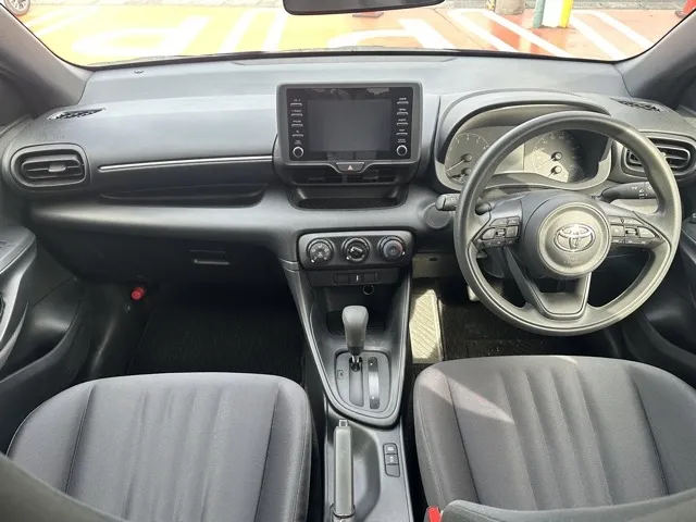 ヤリス(トヨタ)X中古車 5
