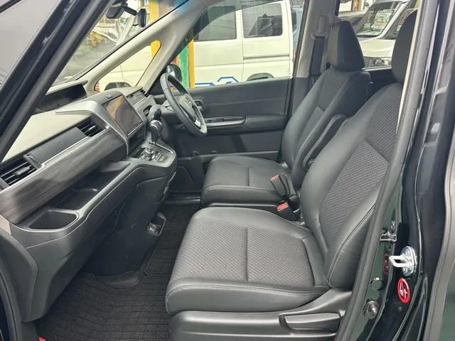 フリード(ホンダ)G SパッケージレンタＵＰ 3