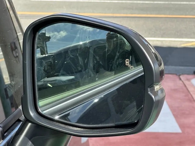 ステップワゴン(ホンダ)スパーダ 7人登録済未使用車 17