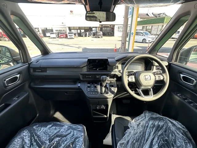 ステップワゴン(ホンダ)スパーダ 7人登録済未使用車 6