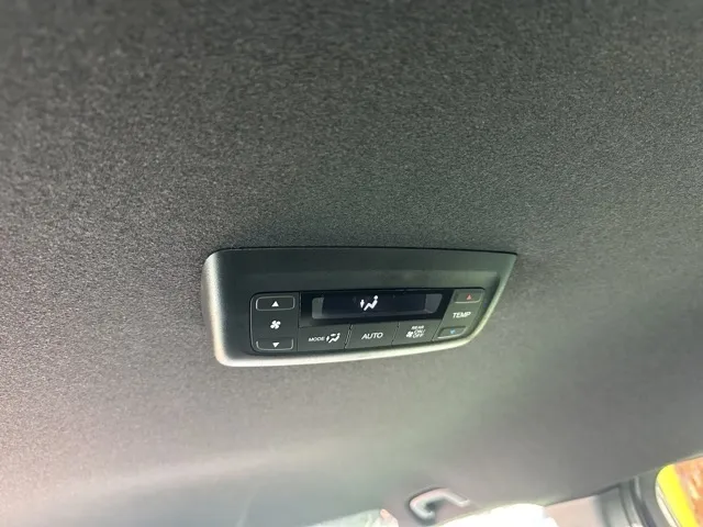 ステップワゴン(ホンダ)スパーダ 7人登録済未使用車 10