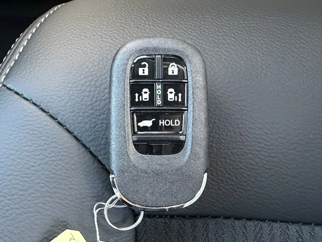 ステップワゴン(ホンダ)スパーダ 7人登録済未使用車 28