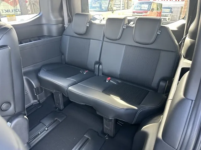 ステップワゴン(ホンダ)スパーダ 7人登録済未使用車 5