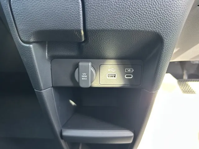 ステップワゴン(ホンダ)スパーダ プレミアムライン 7人登録済未使用車 20