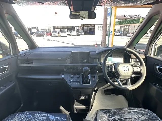 ステップワゴン(ホンダ)スパーダ プレミアムライン 7人登録済未使用車 6