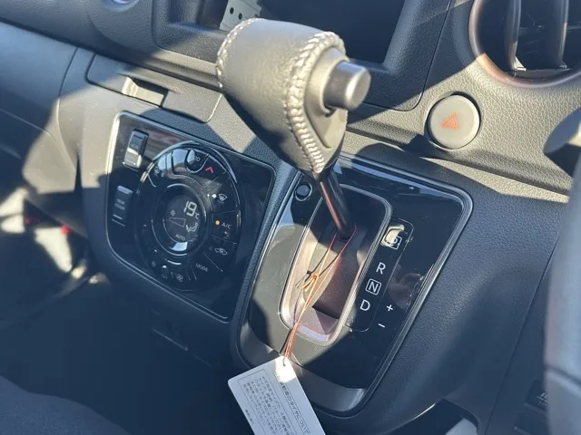 キャラバン(ニッサン)ディーゼル ロングGRANDプレミアムGX 4WD登録済未使用車 17