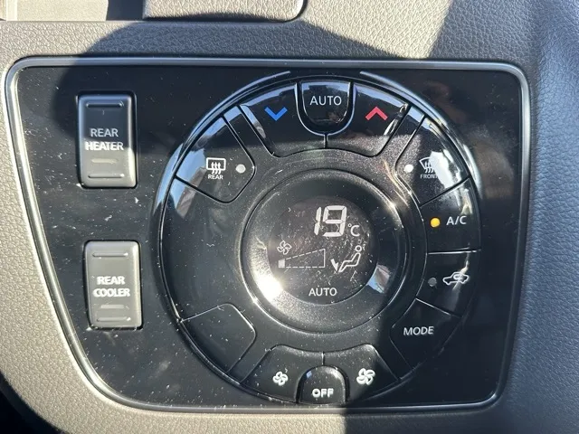 キャラバン(ニッサン)ディーゼル ロングGRANDプレミアムGX 4WD登録済未使用車 18