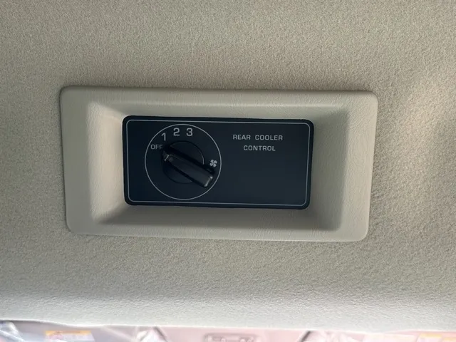 キャラバン(ニッサン)ディーゼル ロングGRANDプレミアムGX 4WD登録済未使用車 24