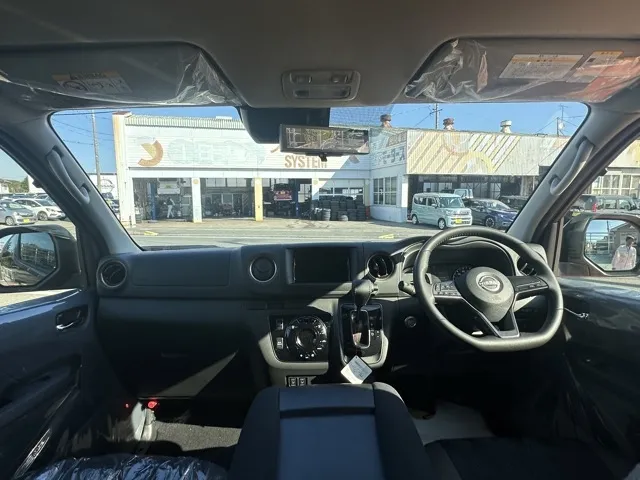 キャラバン(ニッサン)ディーゼル ロングGRANDプレミアムGX 4WD登録済未使用車 6