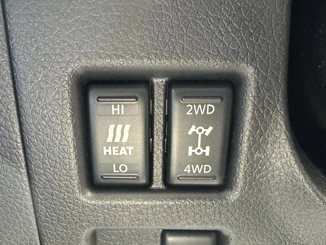 キャラバン(ニッサン)ディーゼル ロングGRANDプレミアムGX 4WD登録済未使用車 16