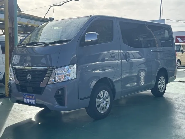 キャラバン(ニッサン)ディーゼル ロングGRANDプレミアムGX 4WD登録済未使用車 1
