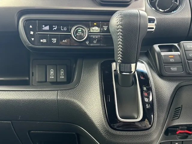 N-BOX(ホンダ)Ｌ　STYLE+BLACKレンタＵＰ 14