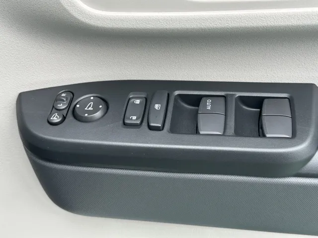 N-BOX(ホンダ)N-BOX コンフォートＰ届出済未使用車 15