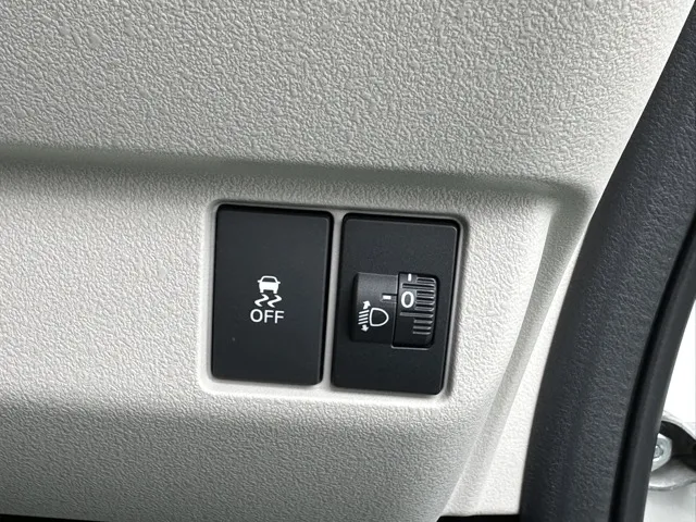 N-BOX(ホンダ)N-BOX コンフォートＰ届出済未使用車 17