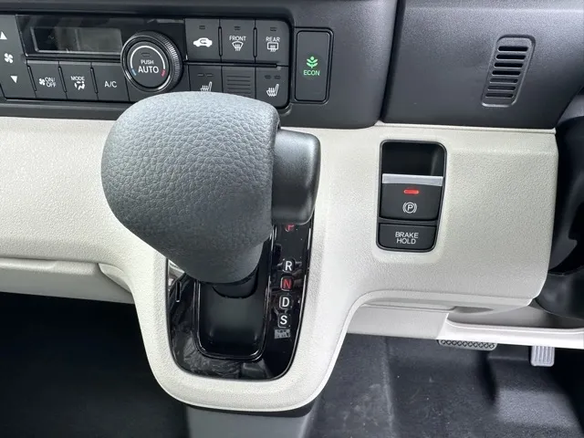 N-BOX(ホンダ)N-BOX コンフォートＰ届出済未使用車 21