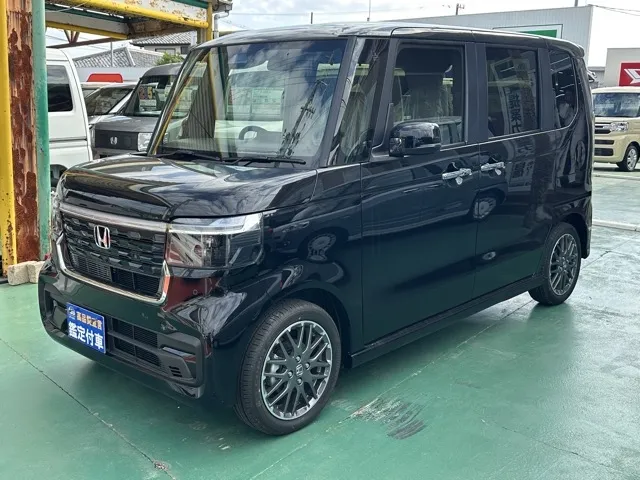 N-BOX(ホンダ)N-BOXカスタムターボ届出済未使用車 1