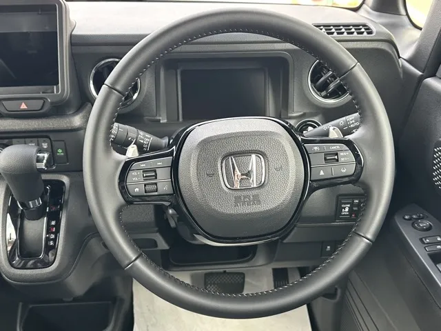 N-BOX(ホンダ)N-BOXカスタムターボ届出済未使用車 6