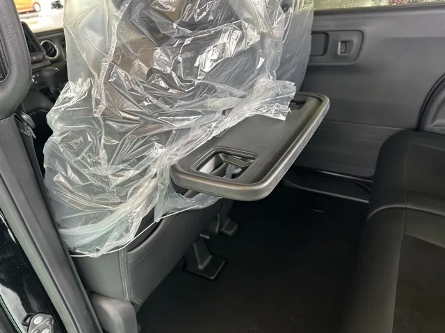 N-BOX(ホンダ)N-BOXカスタムターボ届出済未使用車 10