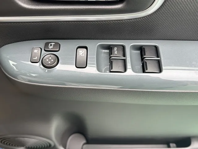 ワゴンRスマイル(スズキ)ハイブリッドX届出済未使用車 12