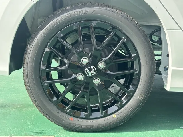 N-WGN(ホンダ)カスタムLターボ ブラックスタイル届出済未使用車 11