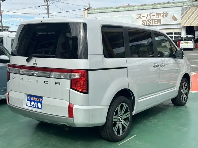 デリカD:5(三菱)Ｐ 7人 ナビ取付PKGⅡ オートステップ付レンタ登録済未使用車 13