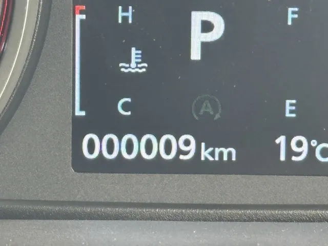 デリカD:5(三菱)Ｐ 7人 ナビ取付PKGⅡ オートステップ付レンタ登録済未使用車 23