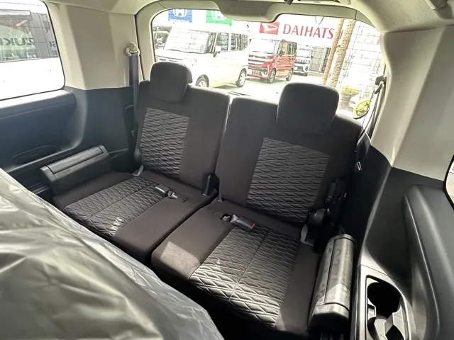 デリカD:5(三菱)Ｐ 7人 ナビ取付PKGⅡ オートステップ付レンタ登録済未使用車 6