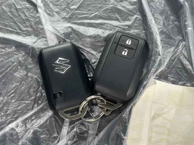 スイフト(スズキ)XG登録済未使用車 13