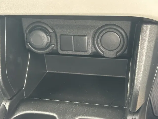 スイフト(スズキ)XG登録済未使用車 19