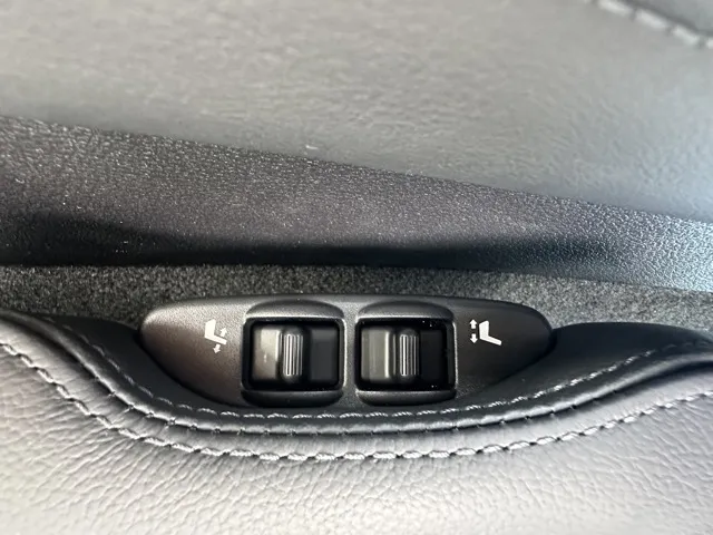 フェアレディZ(ニッサン)バージョンST AT登録済未使用車 10