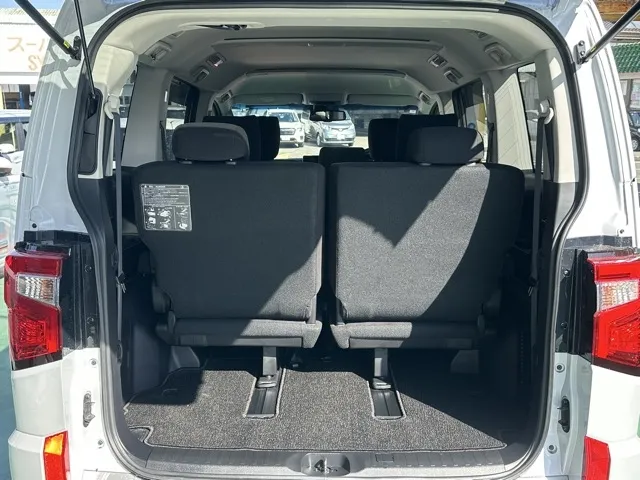 デリカD:5(三菱)Ｐ 8人 ナビ取付PKGⅡレンタＵＰ 9