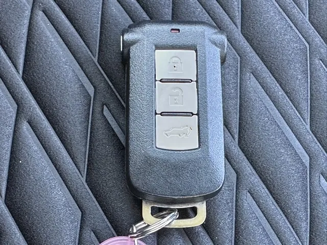 デリカD:5(三菱)Ｐ 8人 ナビ取付PKGⅡレンタＵＰ 27