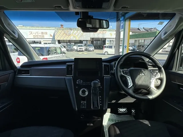 デリカD:5(三菱)Ｐ 8人 ナビ取付PKGⅡレンタＵＰ 6