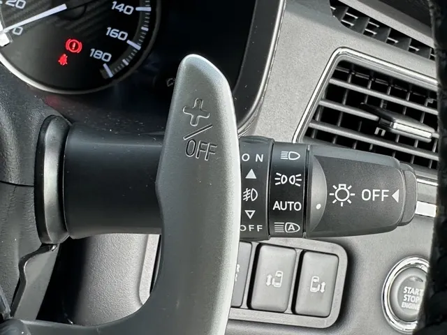 デリカD:5(三菱)Ｐ 8人 ナビ取付PKGⅡ オートステップ付レンタ登録済未使用車 25