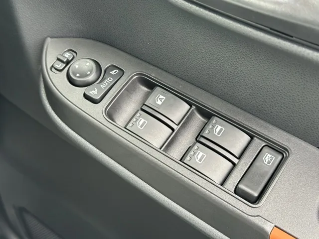 タント(ダイハツ)ファンクロス届出済未使用車 15