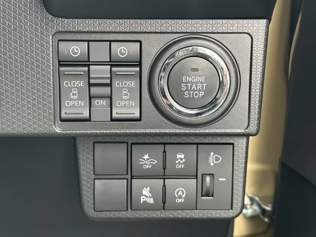 タント(ダイハツ)ファンクロス届出済未使用車 16