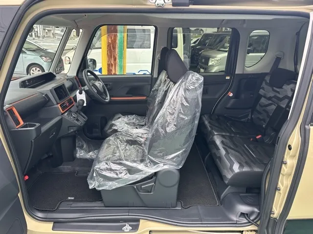 タント(ダイハツ)ファンクロス届出済未使用車 4