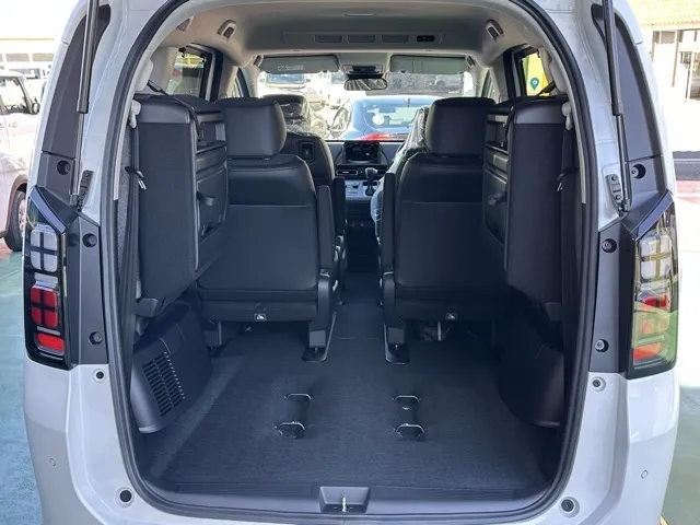 フリード(ホンダ)エアー EX 6人乗新車見本展示無 12