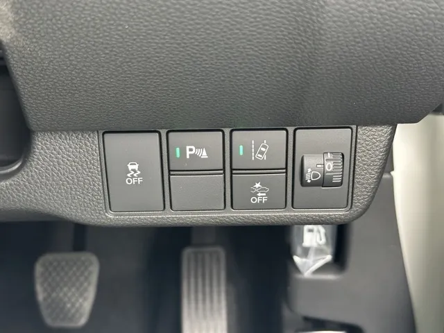 N-ONE(ホンダ)ＲＳ ６ＭＴ届出済未使用車 13