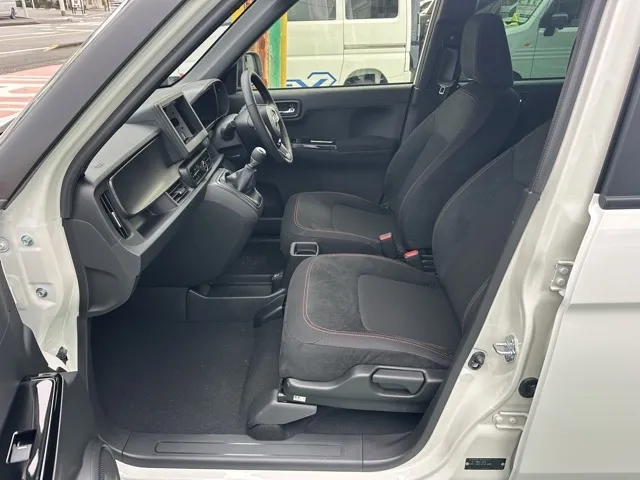 N-ONE(ホンダ)ＲＳ ６ＭＴ届出済未使用車 3