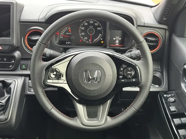 N-ONE(ホンダ)ＲＳ ６ＭＴ届出済未使用車 6