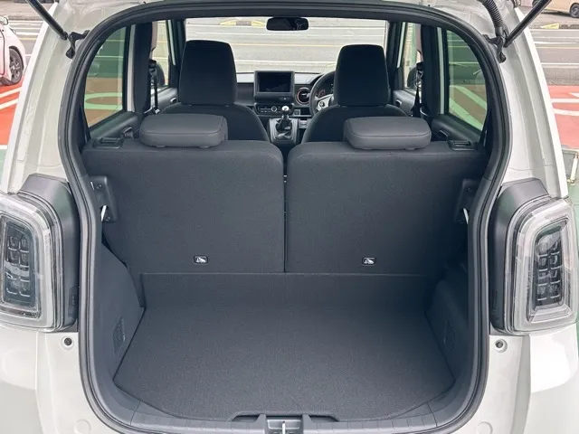 N-ONE(ホンダ)ＲＳ ６ＭＴ届出済未使用車 8