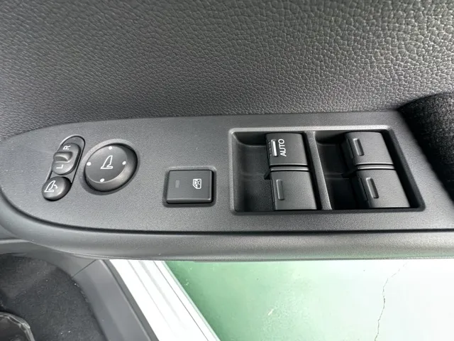 N-WGN(ホンダ)カスタムLターボ ホンダセンシング届出済未使用車 12