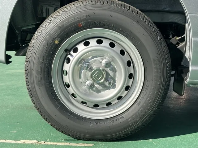 N-VAN(ホンダ)Gタイプ MT ４WD届出済未使用車 11