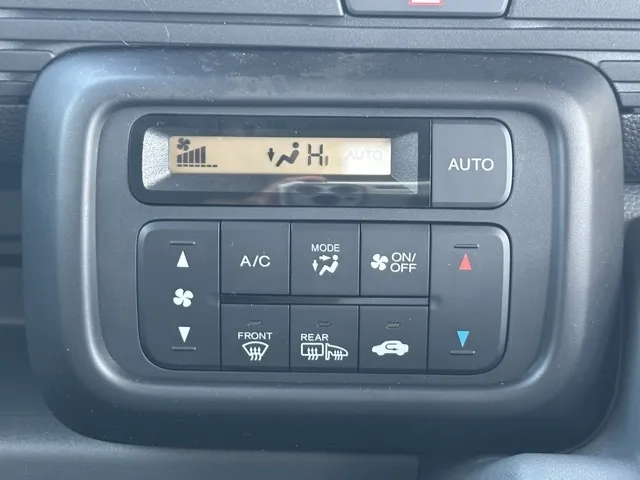 N-VAN(ホンダ)Gタイプ MT ４WD届出済未使用車 16