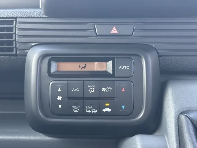 N-VAN(ホンダ)Gタイプ MT ４WD届出済未使用車 21