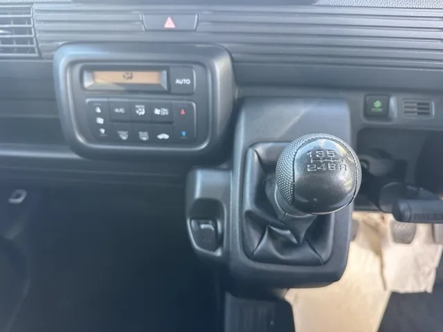 N-VAN(ホンダ)Lタイプ MT ４WD中古車 17