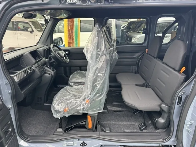 N-VAN(ホンダ)FUNターボ届出済未使用車 4