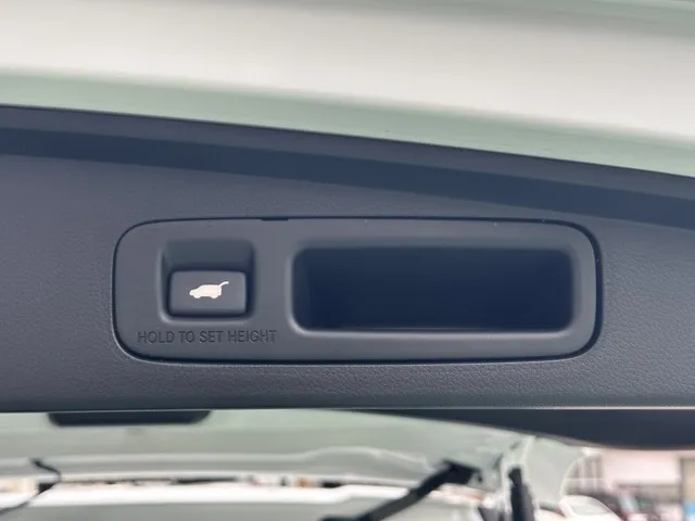 ステップワゴン(ホンダ)e・HEVスパーダ 7人登録済未使用車 15